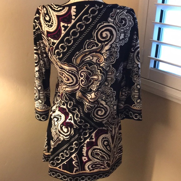 White House Black Market tunic - Picture 4 of 5